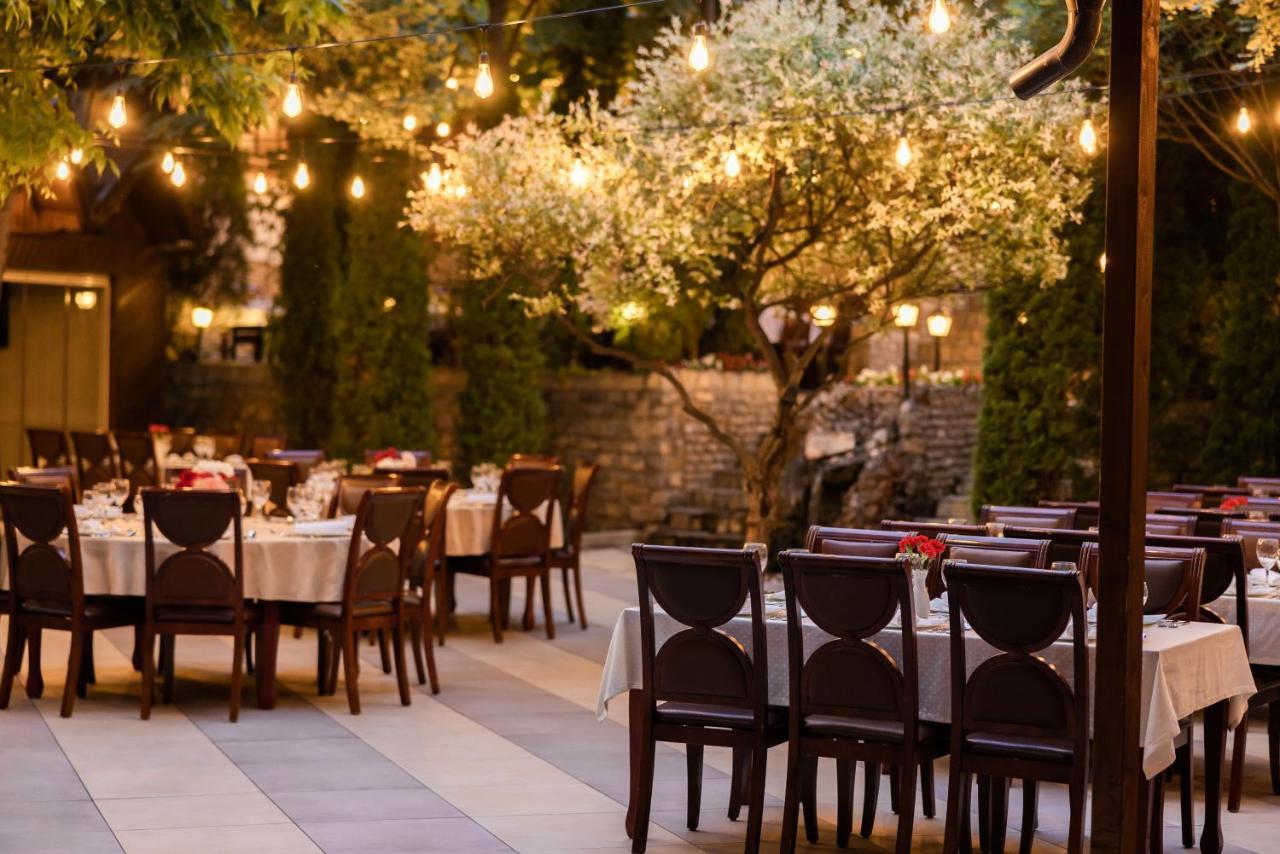 Hotel Afa Pristina Exterior foto